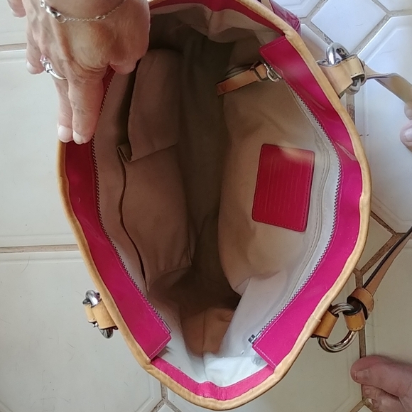 Purse - Picture 3 of 4